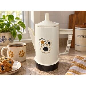 Vintage Regal Poly-Perk Coffee Maker K7508WH Cream Floral 70s Percolator
